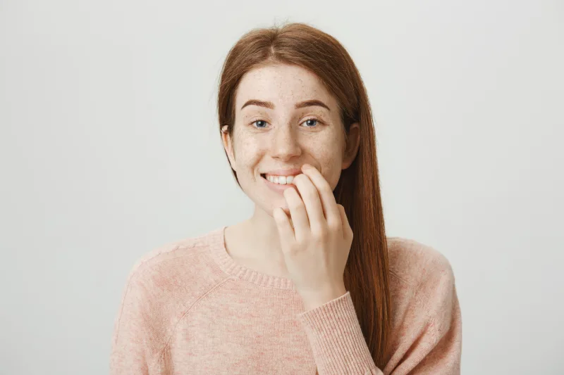 sonrisa con mucha encía