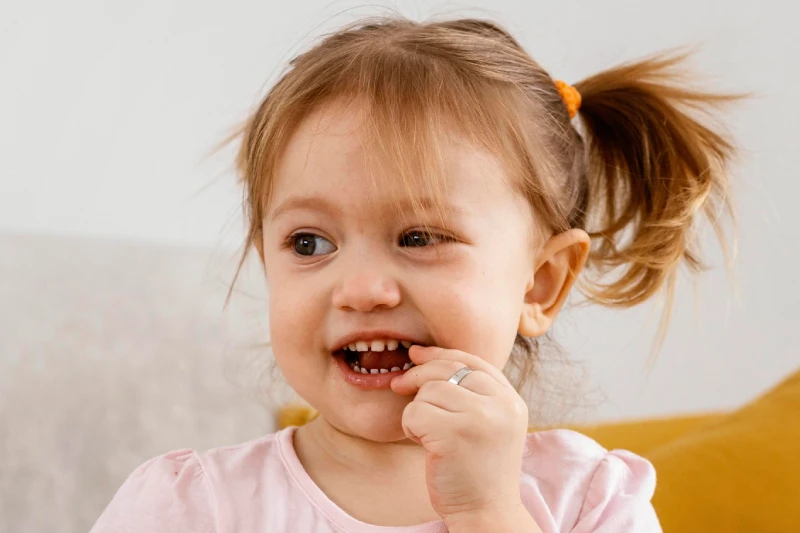dientes de leche infantiles