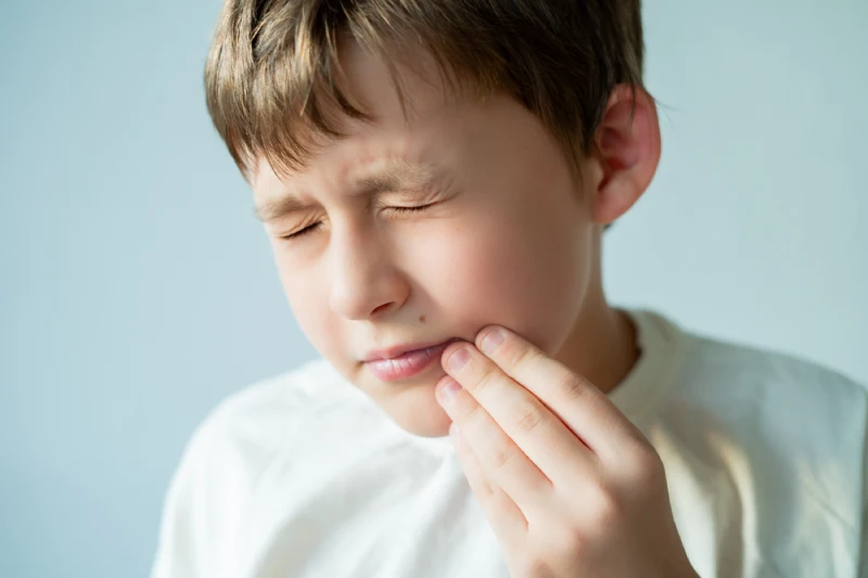 dolor por bruxismo infantil